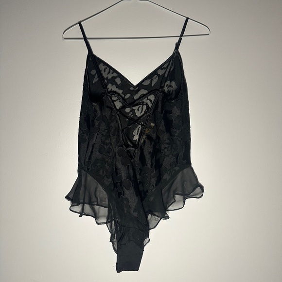 vintage victoria’s secret gold label black ruffle bodysuit size medium - Picture 3 of 8